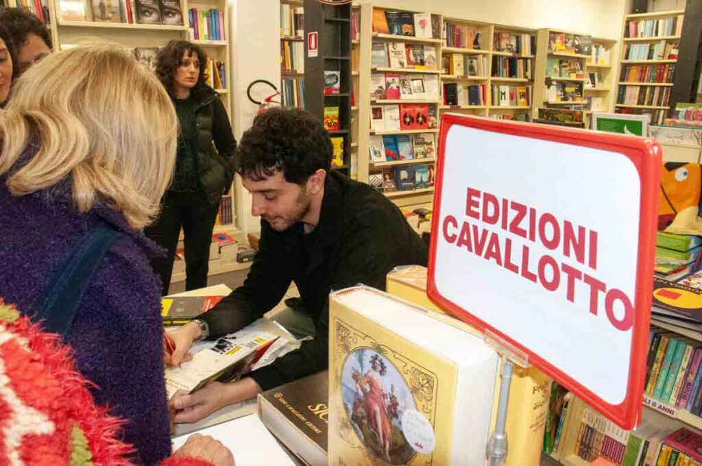 Giuseppe Paternò Raddusa, Librerie Cavallotto, autografa Un Atlante per Raccontare Milano Criminale